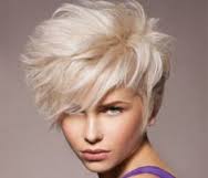 Blonde-russe-coiffures-femmes