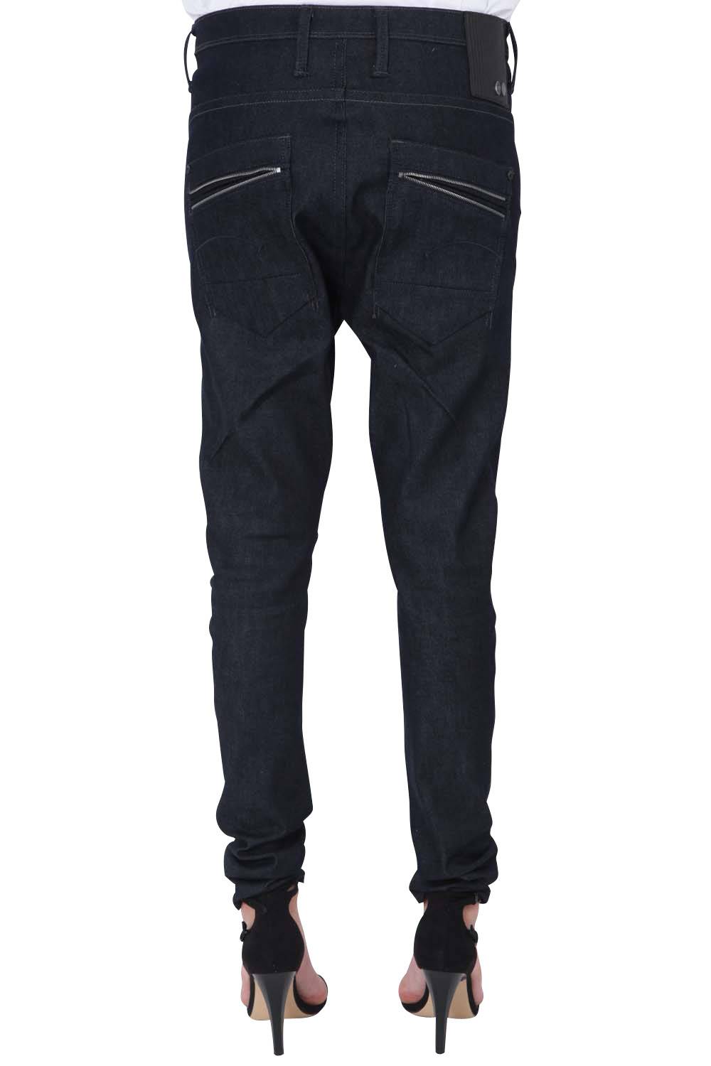 Jeans-carotte-pour-femmes