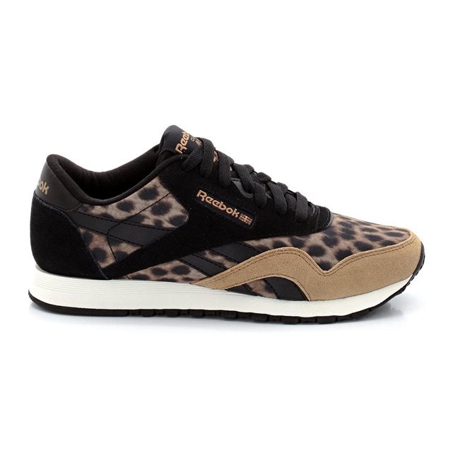 Chaussures-de-sport-femmes-et-baskets