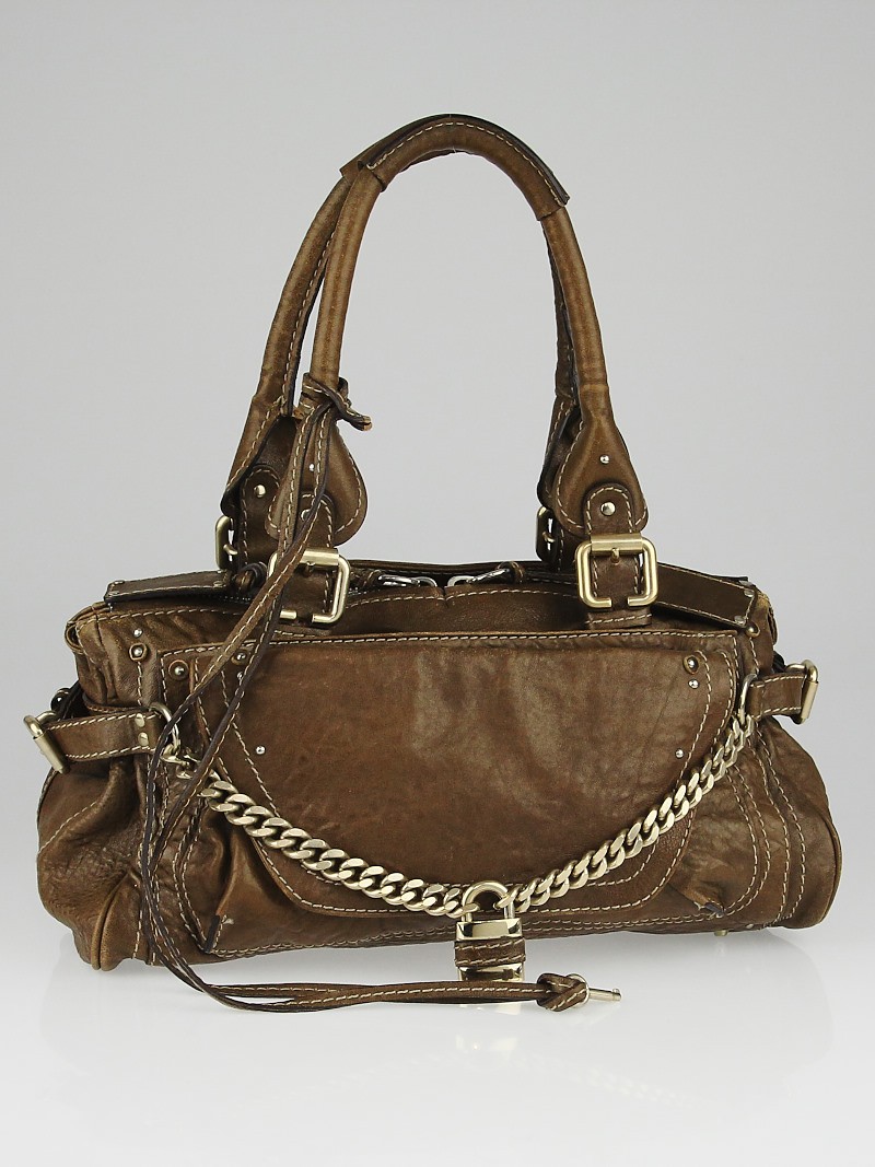 le-sac-de-chloe-brown-distressed flatcast tema