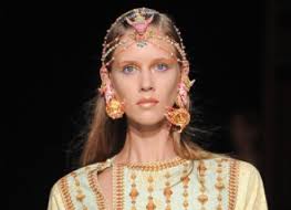 Des-accessoires-colores-dans-mes-cheveux
