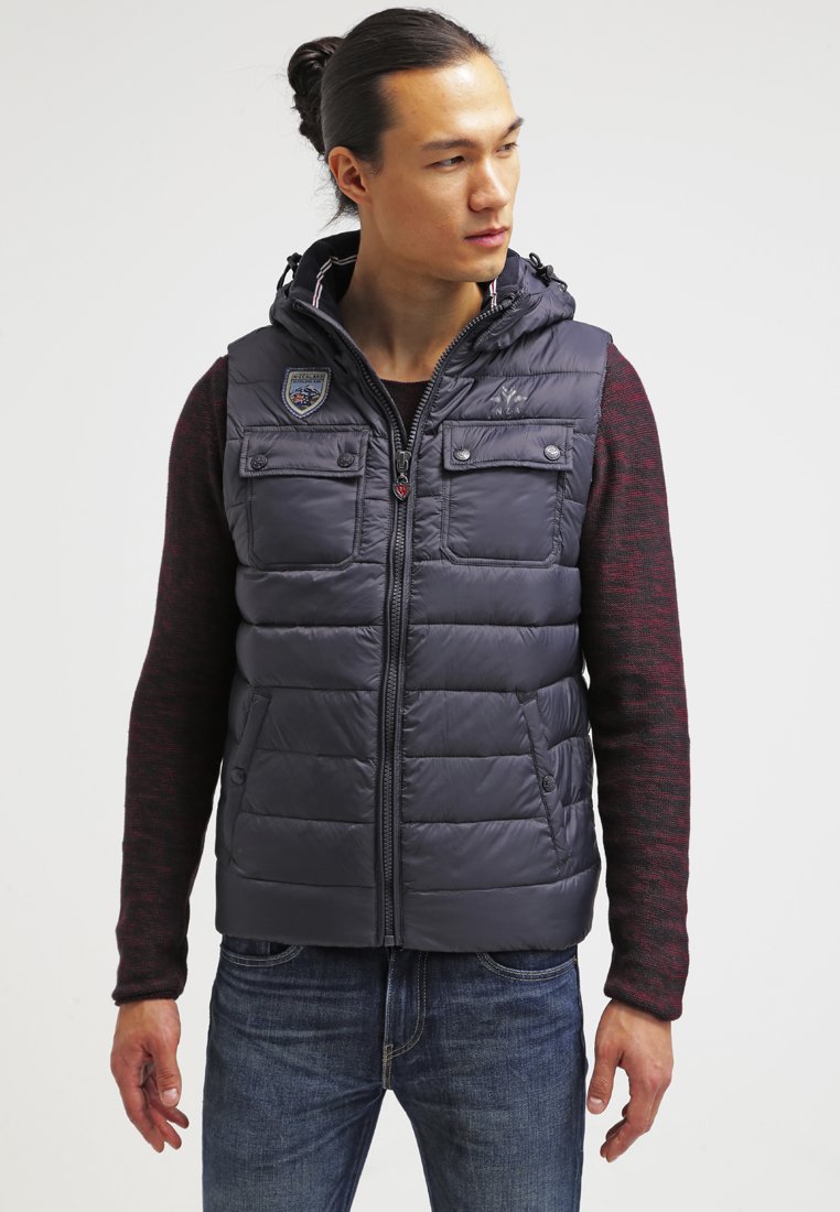 veste-sans-manche-pour-hommes