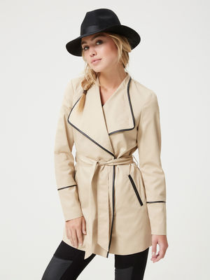 details-en-bycast-veste-femmes