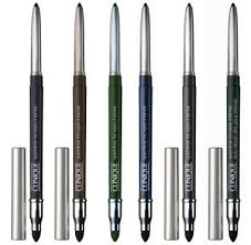 stylo-dessin-des-yeux-intense-quickliner