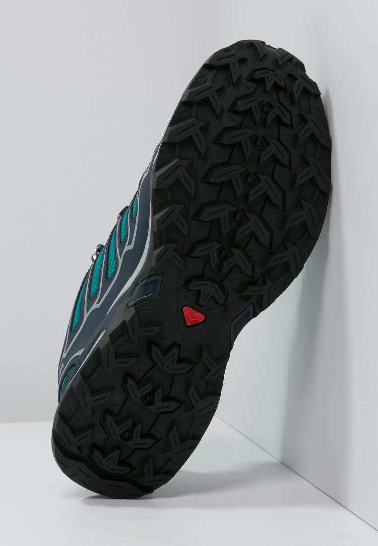 Salomon-Sport