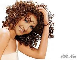 Cheveux-frises-a-la-forme