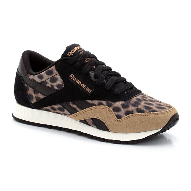 Chaussures-de-sport-femmes-et-baskets