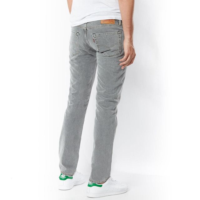 Le-jean-slim-homme