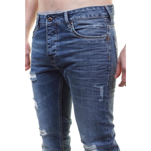 Le-jean-droit-homme