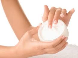 creme-nourrissante-pour-les-ongles