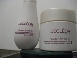 aroma-white-c-creme-eclaircissante-nuit flatcast tema