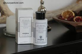 eau-efficace-demaquillant-doux
